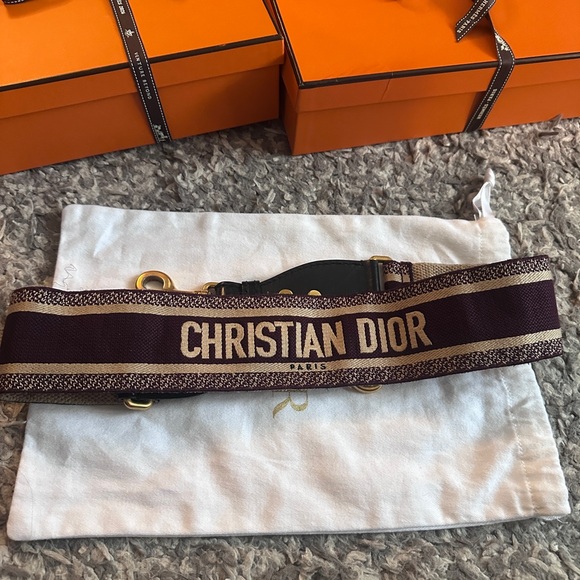 Authentic Christian Dior Burgundy Oblique Bag Strap - Picture 2 of 13